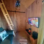 Chalet Charme Et Bien-etre Jacuzzi Et Nature Pres De *