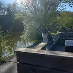 Charme Et Bien-etre Jacuzzi Et Nature Pres De Chalet