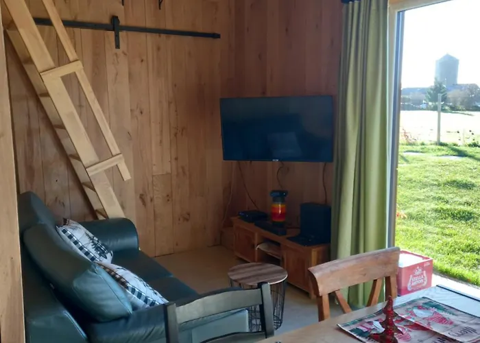 Neuf Avec Jacuzzi Et Jardin Privés - *