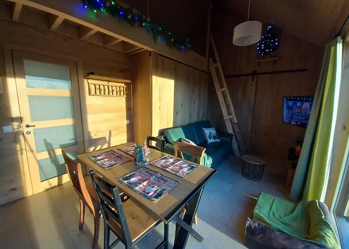 Chalet Neuf Avec Jacuzzi Et Jardin Privés - *