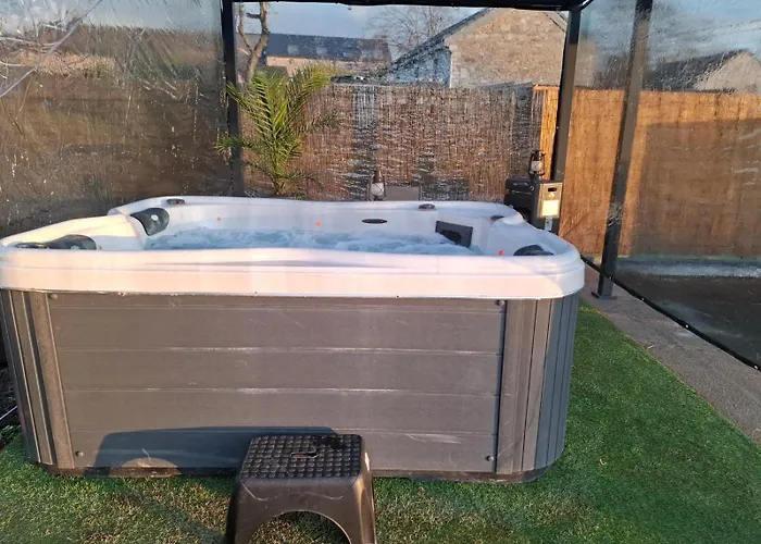 Chalet Neuf Avec Jacuzzi Et Jardin Privés - Durbuy