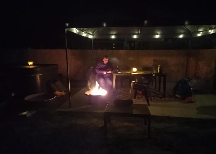 Neuf Avec Jacuzzi Et Jardin Privés - Chalet Durbuy